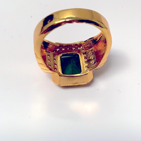 Beautiful Statement Ring - Picture 6 of 6